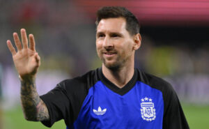messi-vpervye-s-2006-goda-ostalsja-v-zapase-na-match-chm-32553fa.jpg