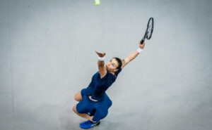 zvonareva-v-41-god-vyigrala-krupnyj-turnir-wta-v-parnom-razrjade-9034334.jpg