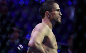 boj-umara-nurmagomedova-s-kitajcem-jadunom-vozglavit-turnir-ufc-v-shanhae-1d01e4f.jpg