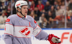 hokkejnyj-spartak-podpisal-novyj-kontrakt-s-kapitanom-c5160f5.jpg