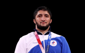 sadulaev-neudachno-debjutiroval-v-amerikanskoj-lige-raf-8334e20.jpg